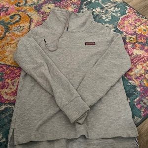 Vineyard Vines turtle neck sweatshirt